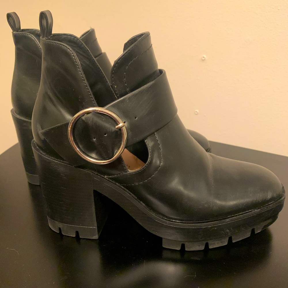 Zara Platform Buckle Boots